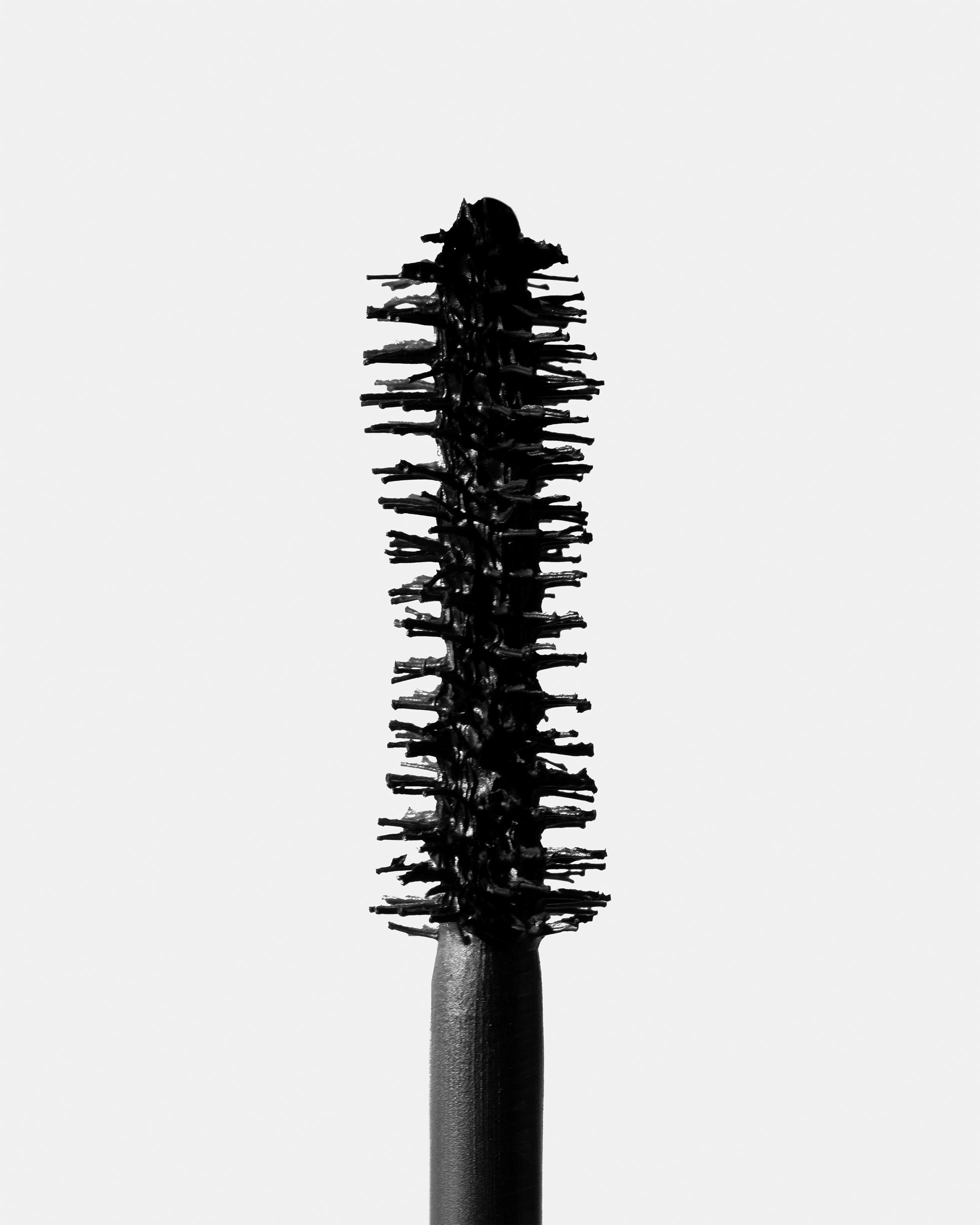 Тушь для ресниц INGLOT More Than a Legend Mascara