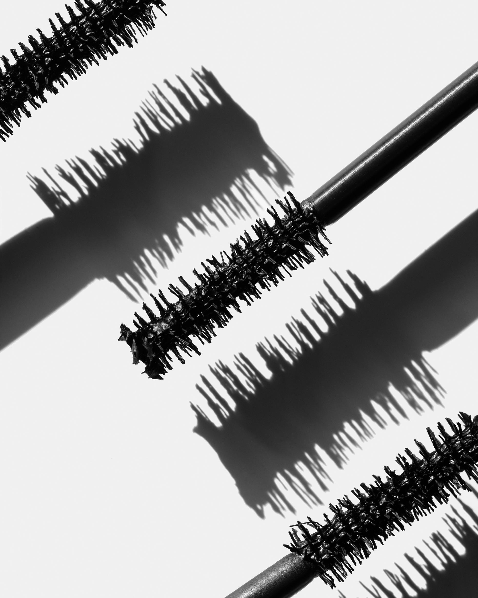 Тушь для ресниц INGLOT More Than a Legend Mascara