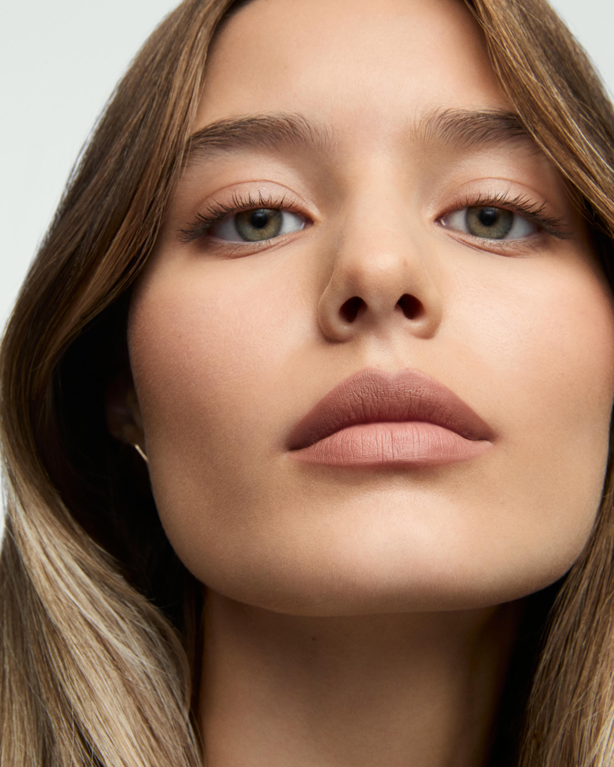 Губная помада Creamy Soft Classic Nude 501