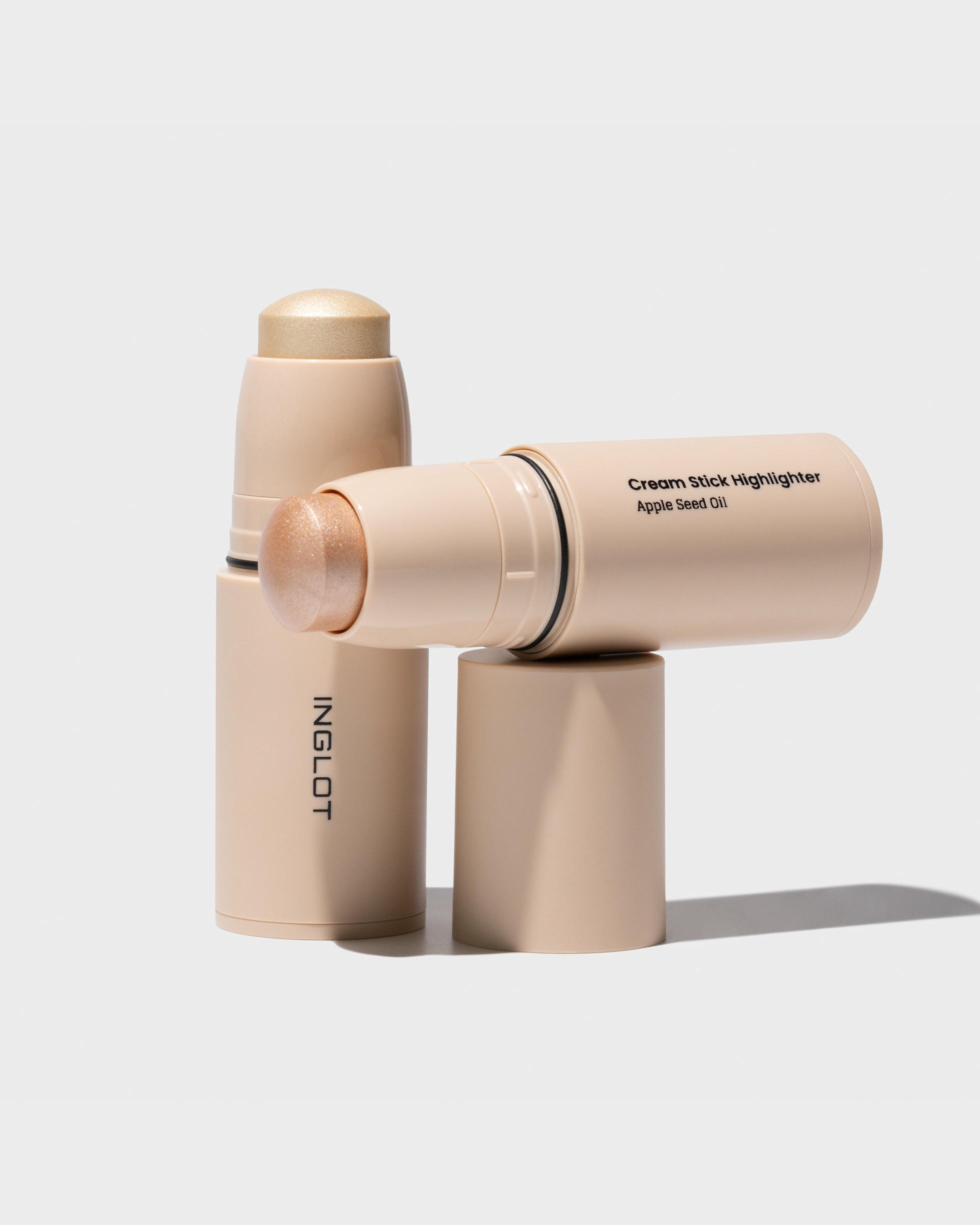 Кремовый хайлайтер-стик Cream Stick Highlighter 310 Delicate Glow